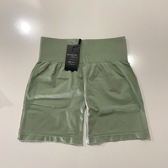 NVGTN Pants - NWT NVGTN Contour Seamless Sage Green Shorts Size Large